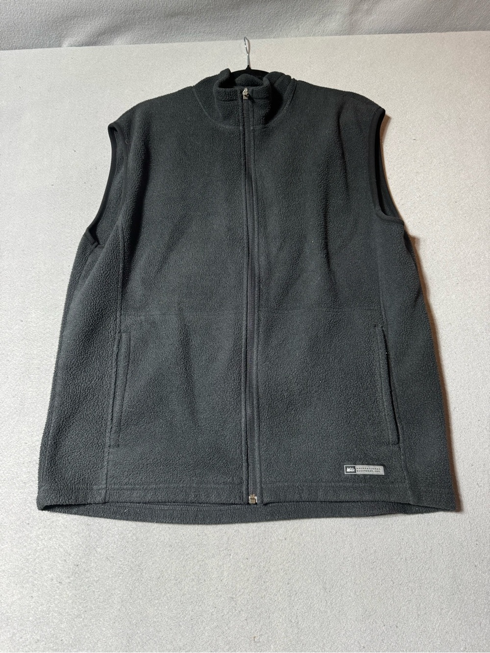 REI Men's Black Full-Zip Fleece Vest